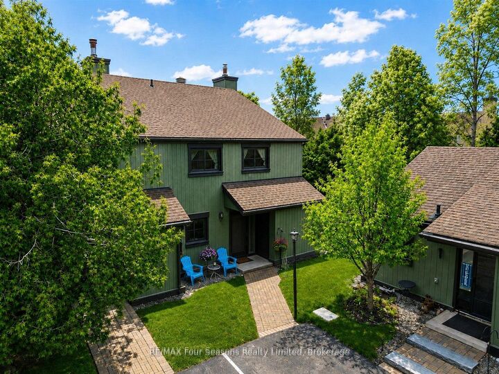 Property Photo:  158 Escarpment Crescent  ON L9Y 5B4 