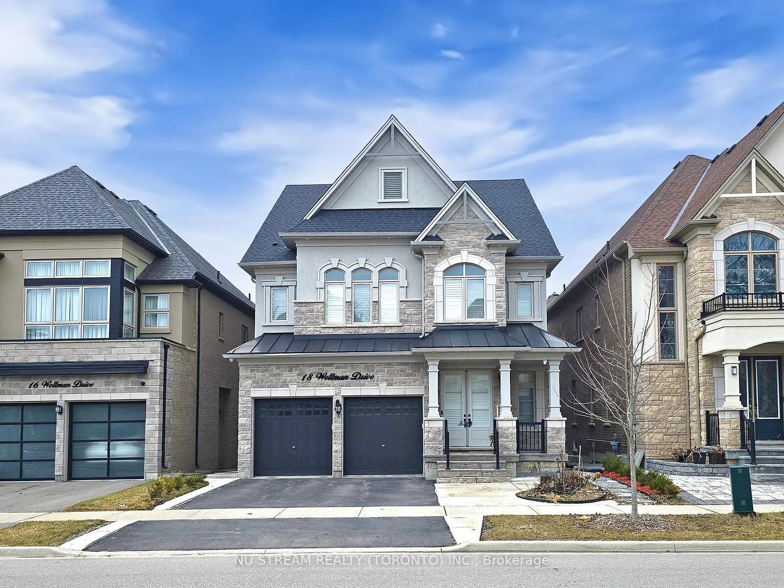 Property Photo: 18 Wellman Drive ON L4E 1G1