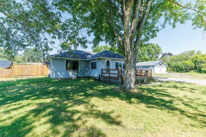 Property Photo:  429 Delaware Avenue  ON L2A 5M4 
