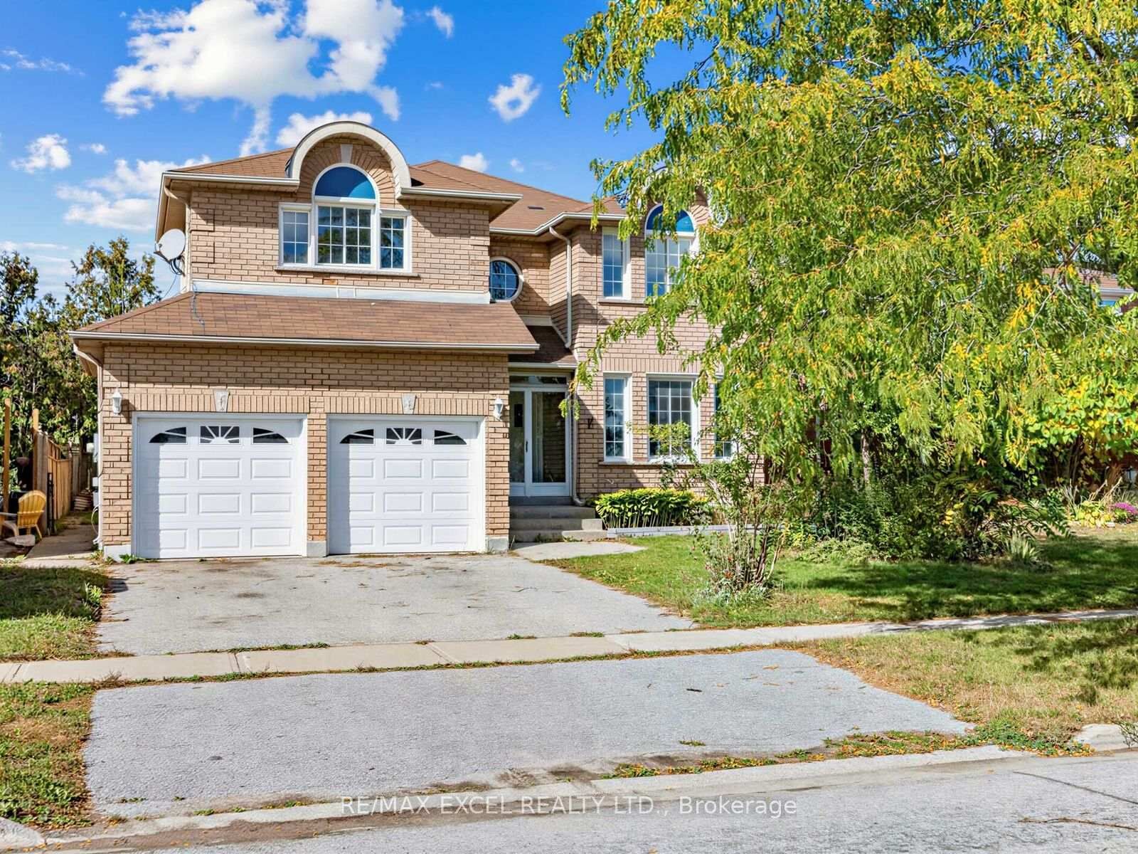 Property Photo:  396 Cundles Road W  ON L4N 7C7 