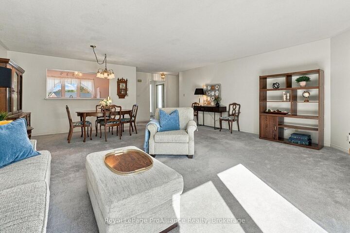 Property Photo:  179 Herchimer Avenue 10  ON K8N 4G7 