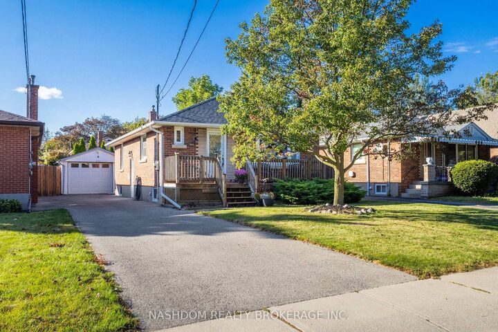 Property Photo:  366 East 17th Street  ON L9A 4N2 