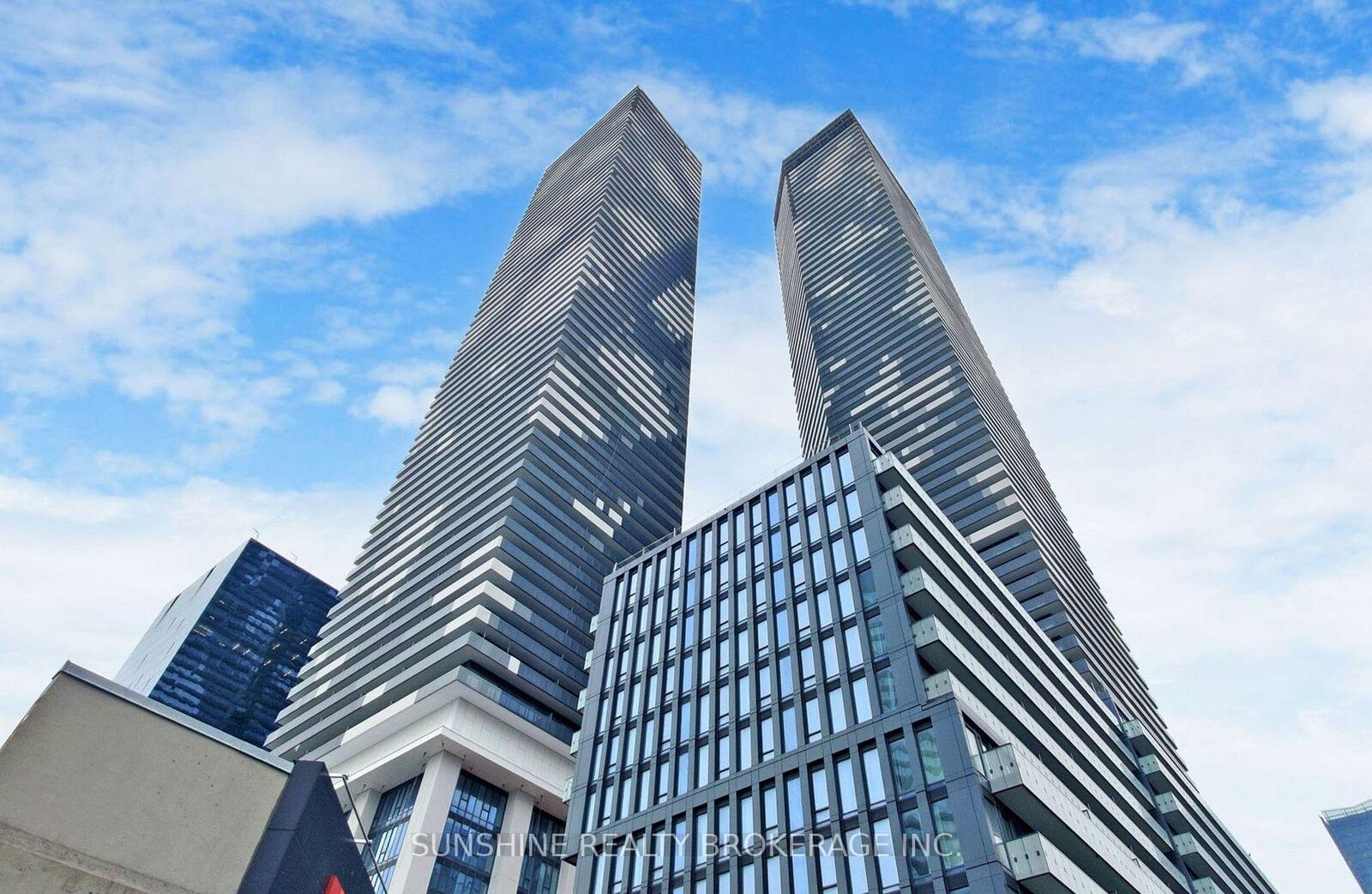 Property Photo:  138 Downes Street Ph212  ON M5E 0E4 