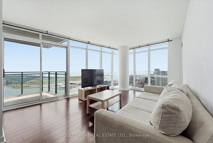 Property Photo:  11 Brunel Court 5015  ON M5V 3Y3 