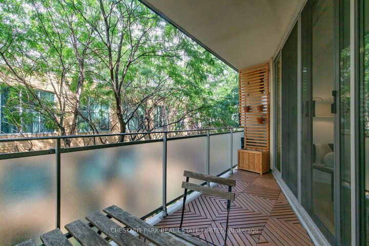 Property Photo:  160 Baldwin Street 409  ON M5T 3K7 