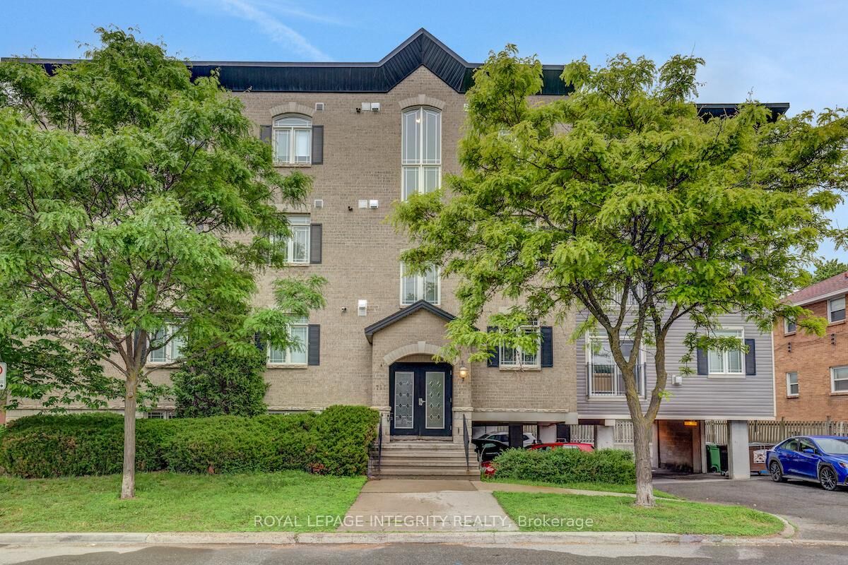 Property Photo:  711 Churchill Avenue N 402  ON K1Z 5G6 