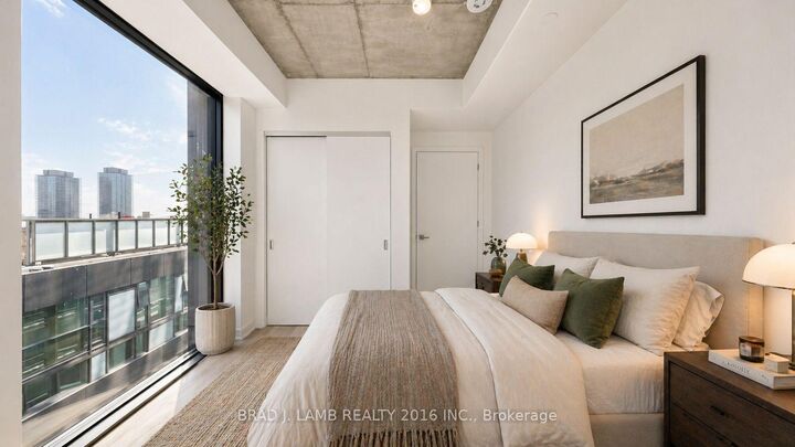 Property Photo:  284 King Street E 2307  ON M5A 1K4 