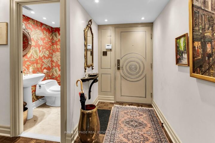 Property Photo:  35 Church Street 714  ON M5E 1T3 