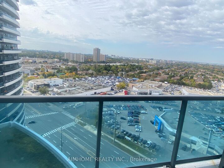 Property Photo:  7171 Yonge Street E 1712  ON L3T 0C5 