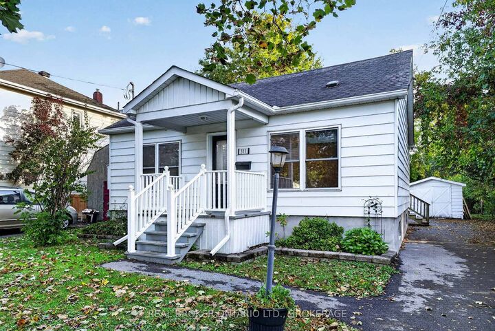 Property Photo:  311 Hoople Avenue  ON K6J 2A5 