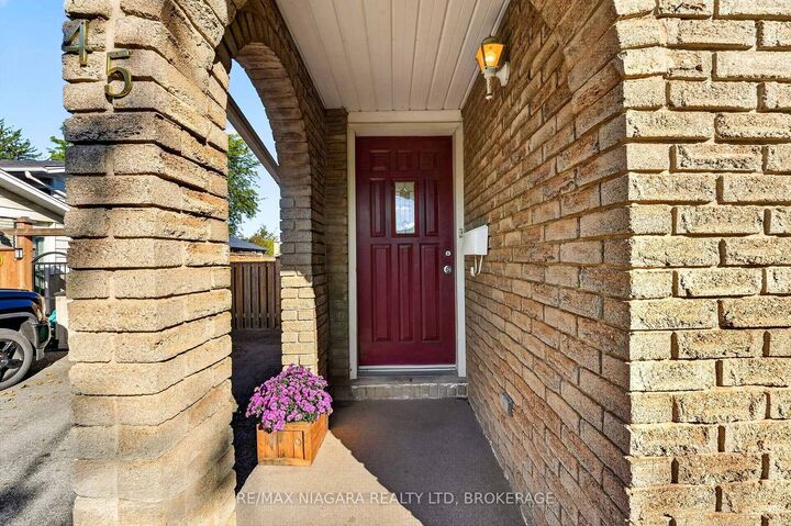 Property Photo:  45 Green Maple Drive  ON L2P 3P4 