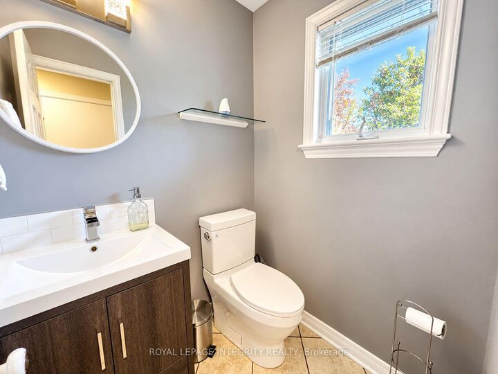 Property Photo:  38 Redpath Drive  ON K2G 6E4 