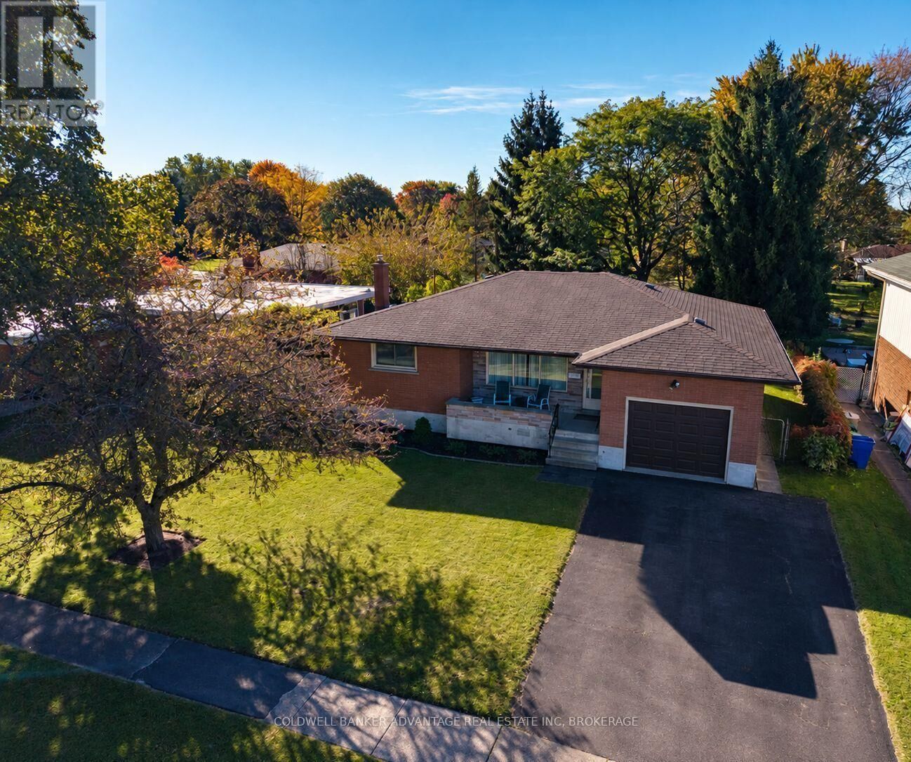 Property Photo:  231 Price Avenue  ON L3C 3Z1 
