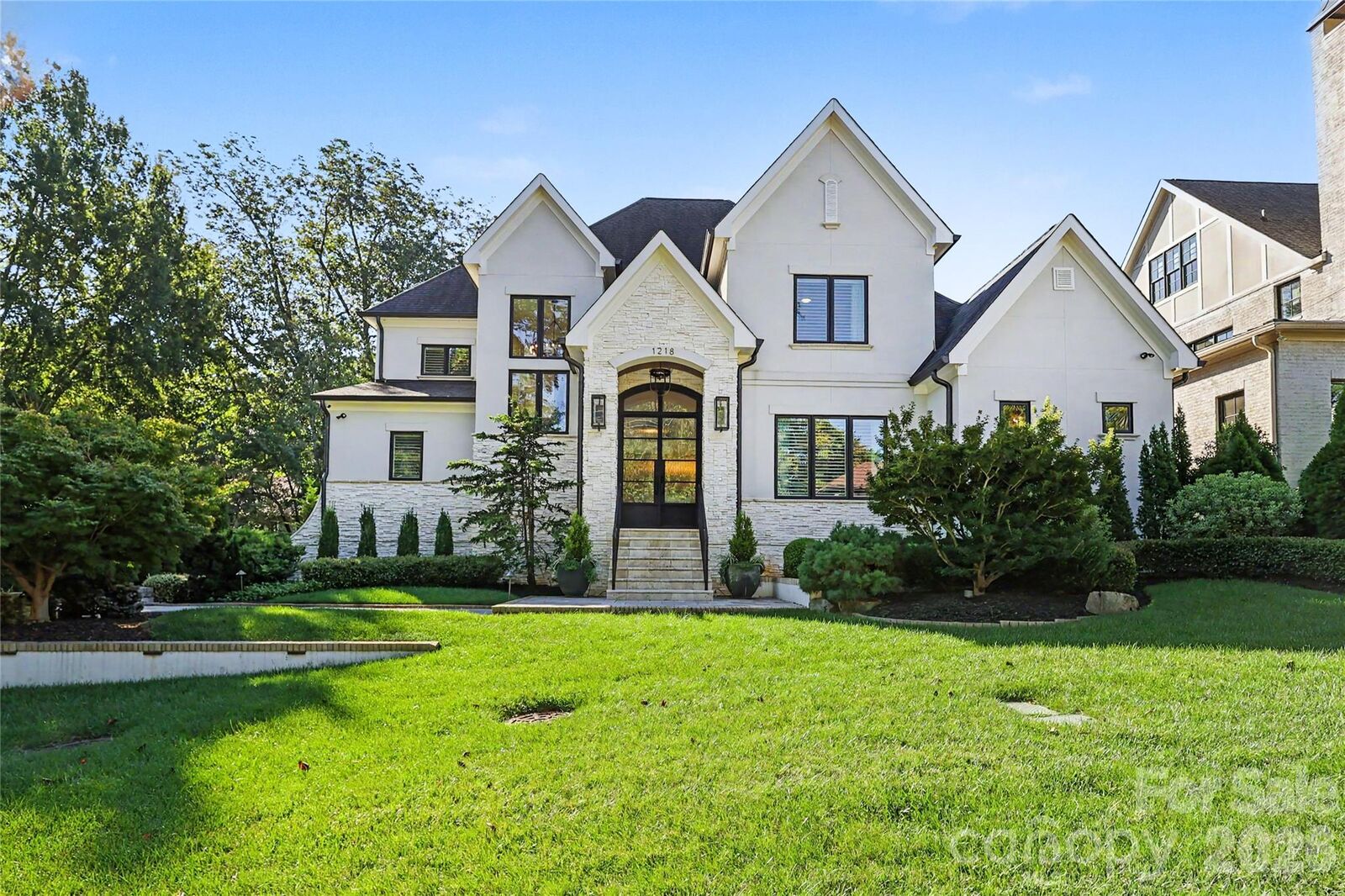 Property Photo:  1218 Townes Road  NC 28209 