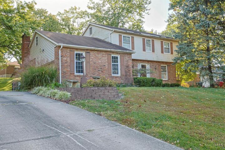 Property Photo: 3476 Westport Court OH 45248