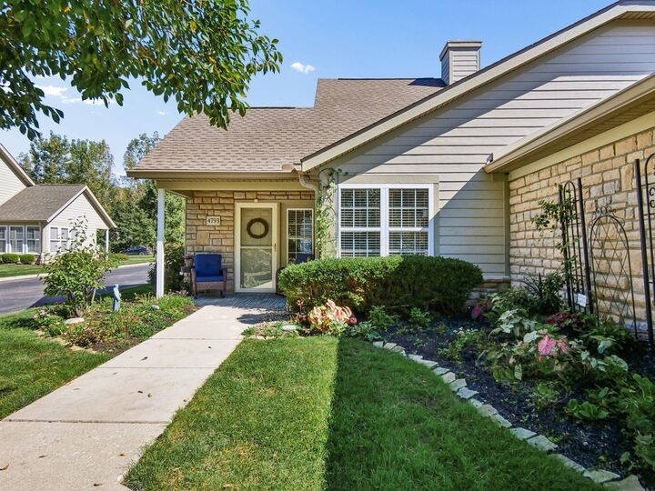 Property Photo: 4793 Turning Leaf Place OH 43065