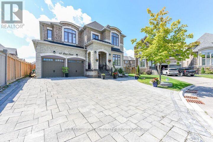 Property Photo:  12 Love Court  ON L6P 4H6 