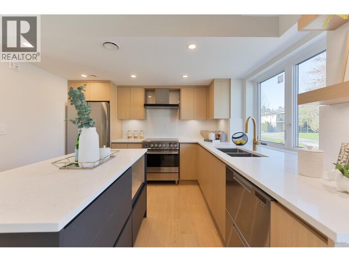 Property Photo:  3430 Knight Street  BC V5N 0K4 
