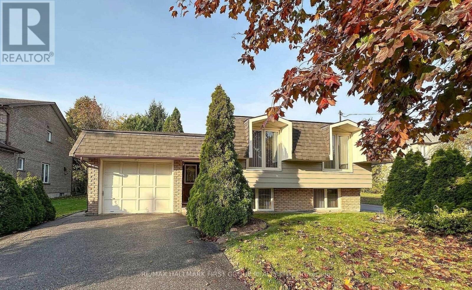 Property Photo:  1946 Spruce Hill Road  ON L1V 1S7 