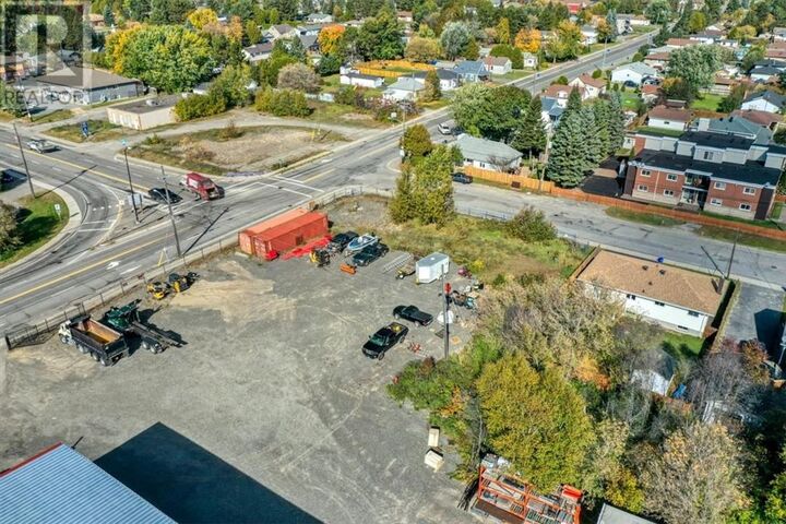 Property Photo:  4560 Notre Dame Avenue  ON P3P 1X5 