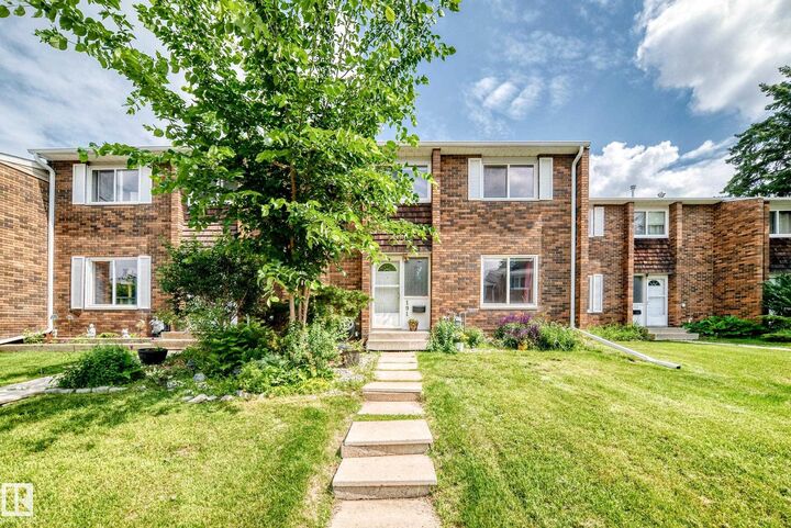 Property Photo:  191 Ridgewood Terrace  AB T8N 0E9 