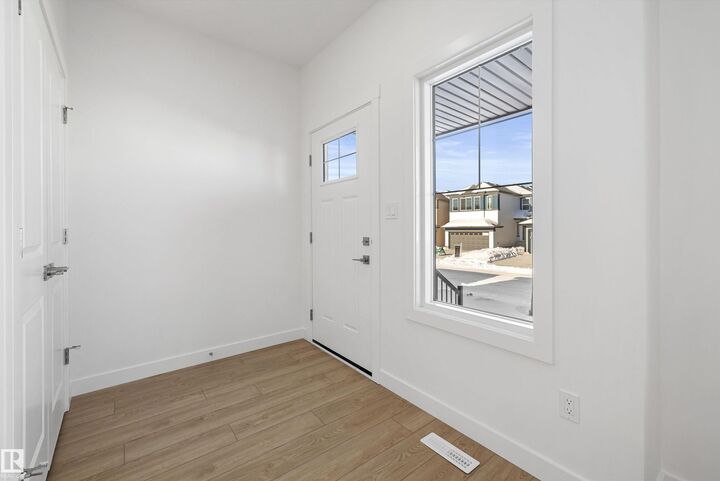 Property Photo:  20711 43 Avenue NW  AB T6M 3E3 
