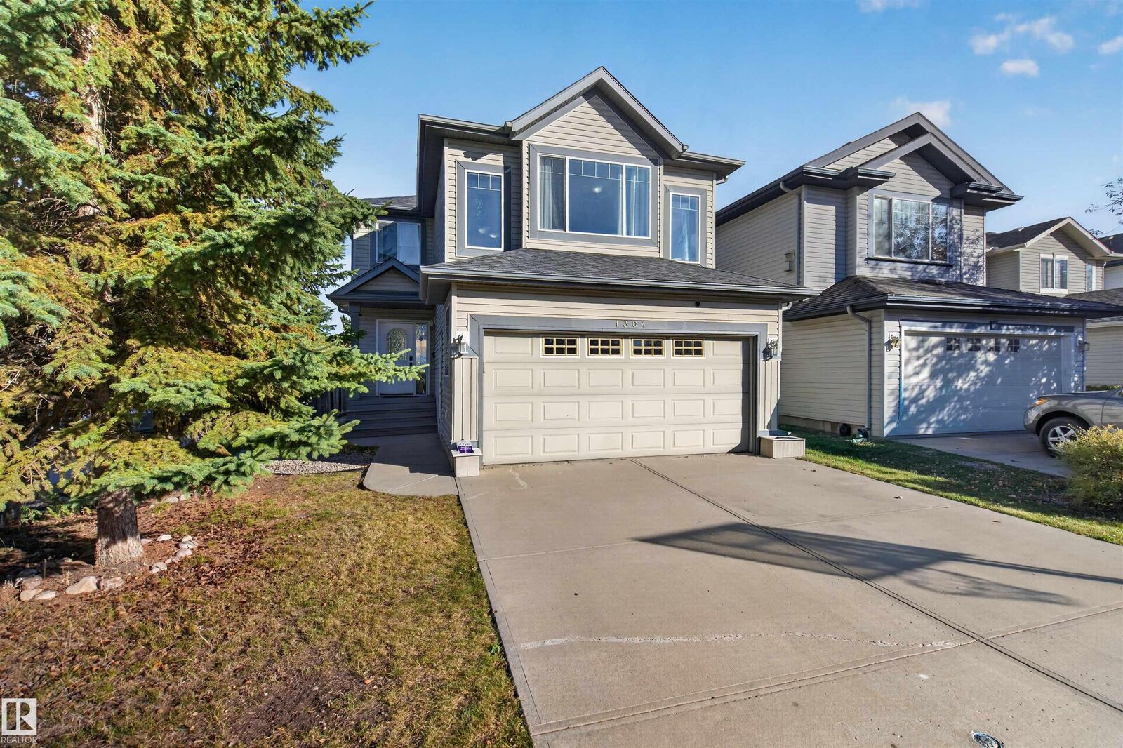 Property Photo:  1304 Barnes Close SW  AB T6W 1E5 