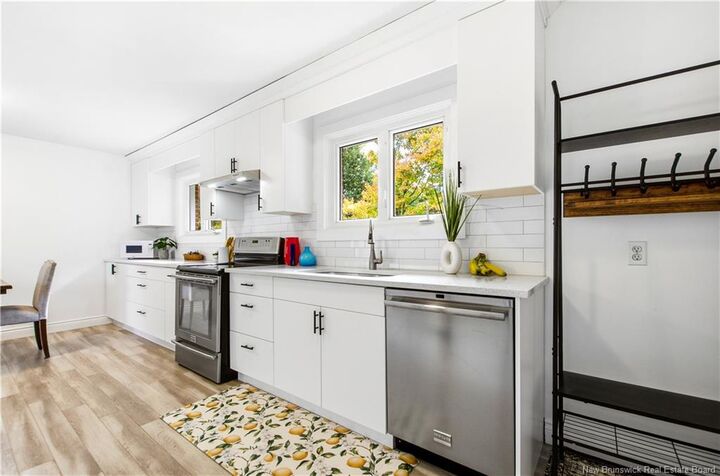 Property Photo:  724 Irvine Street  NB E3A 3E8 
