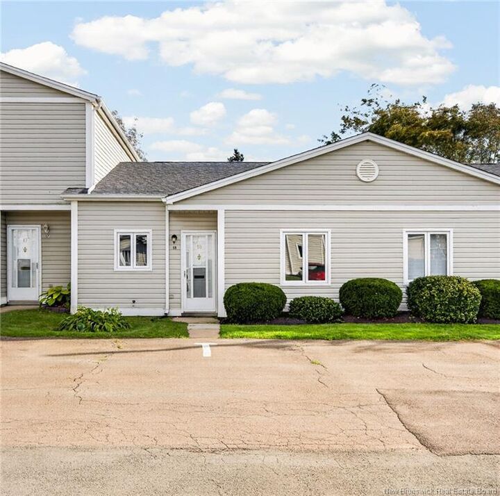Property Photo:  84 Seaman Street 18  NB E1A 4B6 