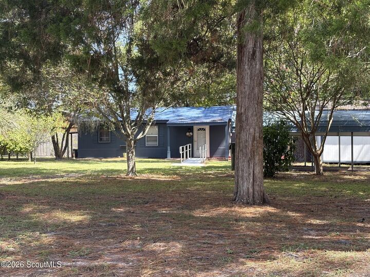 Property Photo: 704 Bay Street GA 31501