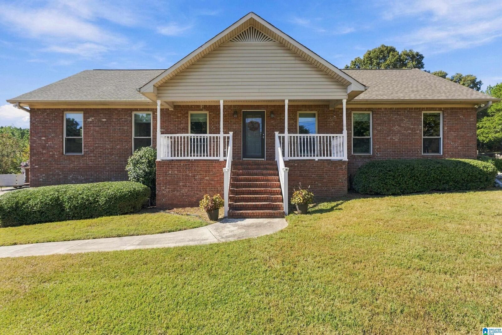 Property Photo:  6667 Post Oak Drive  AL 35023 