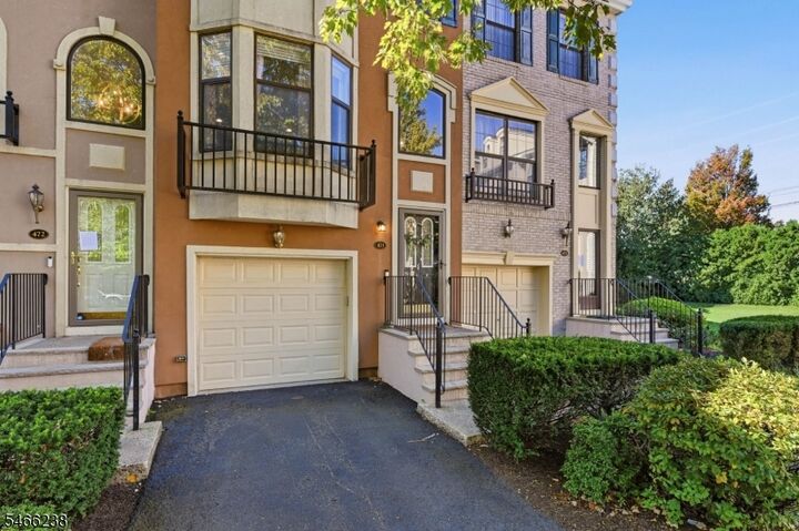 Property Photo: 471 Hartford Dr NJ 07110