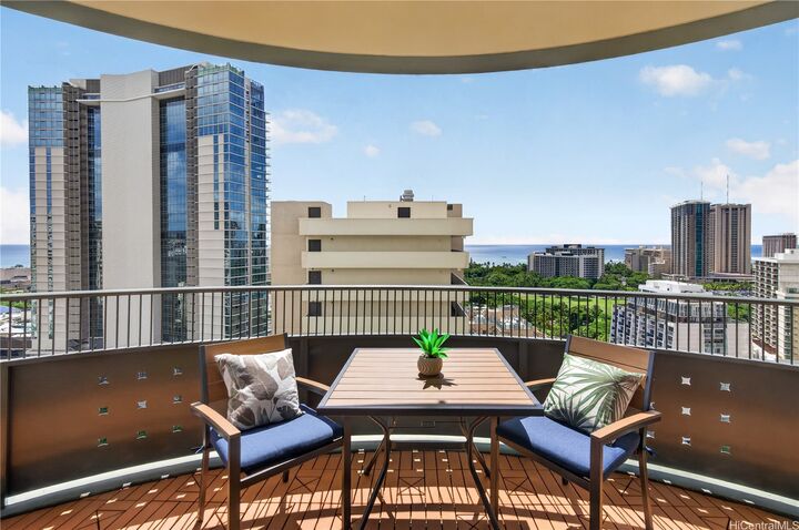 Property Photo:  421 Olohana Street 2004  HI 96815 
