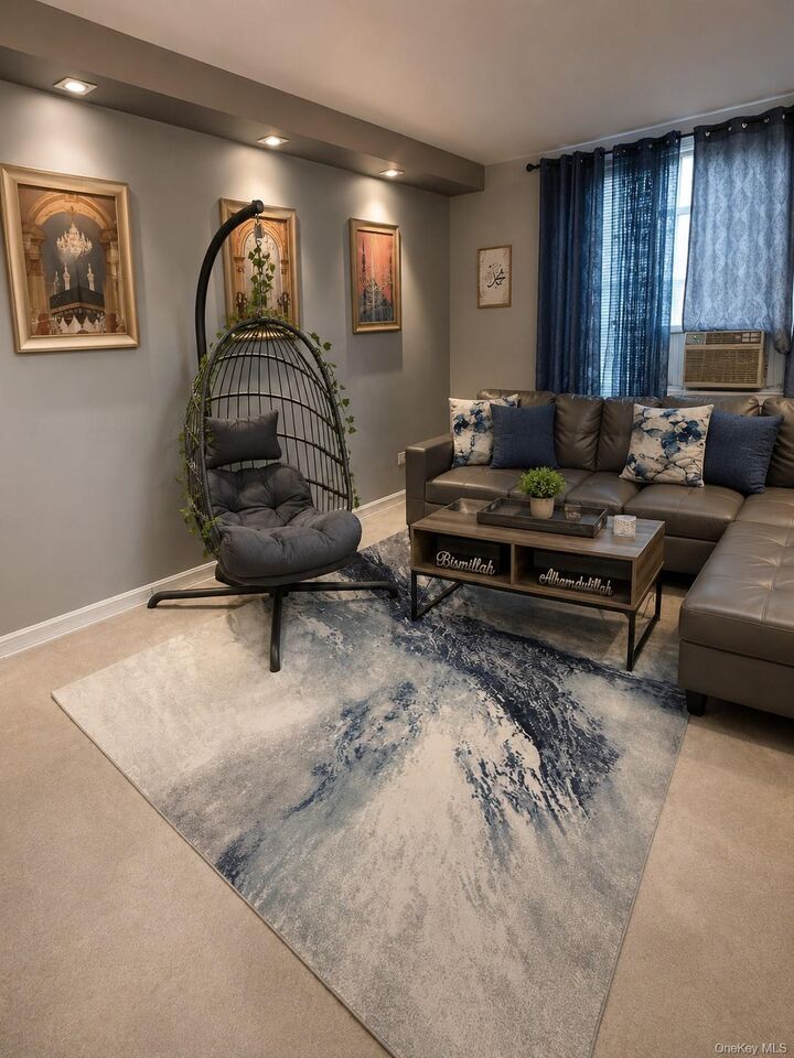 Property Photo:  1480 Thieriot Avenue 5M  NY 10460 