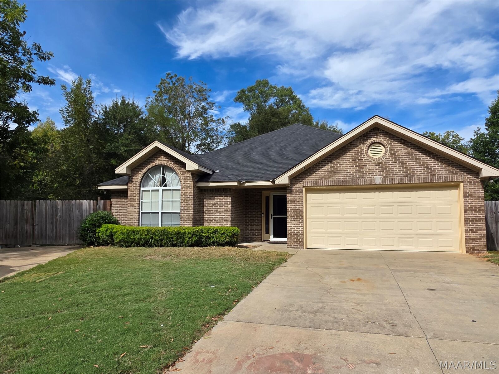 Property Photo: 2850 4th Street AL 36108