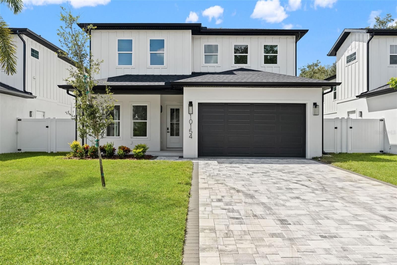 Property Photo:  10154 Hodson Place  FL 33776 
