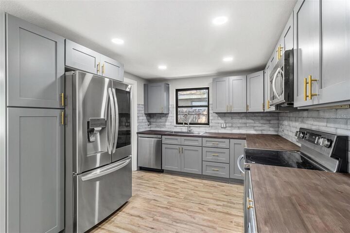 Property Photo: 8648 78th Place FL 33777