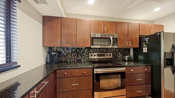 Property Photo:  1708 Glenhouse Drive 314  FL 34231 