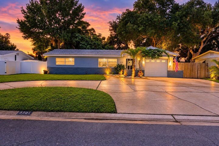 Property Photo: 5701 6th Way S FL 33705