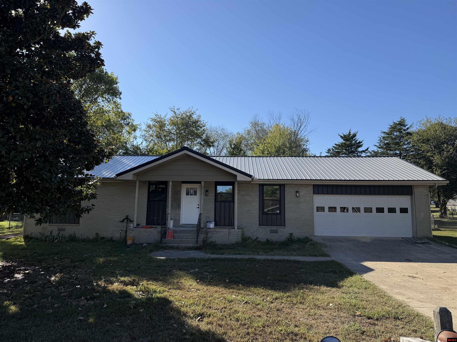 Property Photo:  513 Willow Lane  AR 72653 