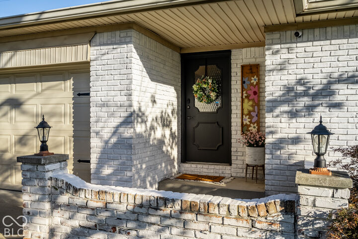 Property Photo: 5526 Riva Ridge Drive IN 46237