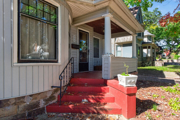 Property Photo:  332 Edward Street  MI 49201 