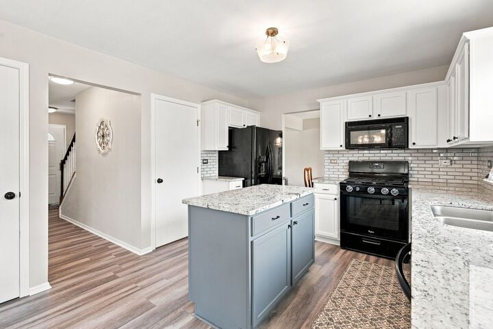 Property Photo: 1251 Idabright Drive IL 60586