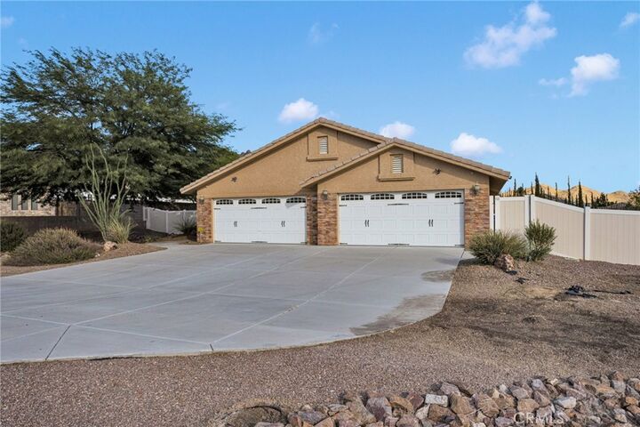 Property Photo:  16653 Iwa  CA 92307 
