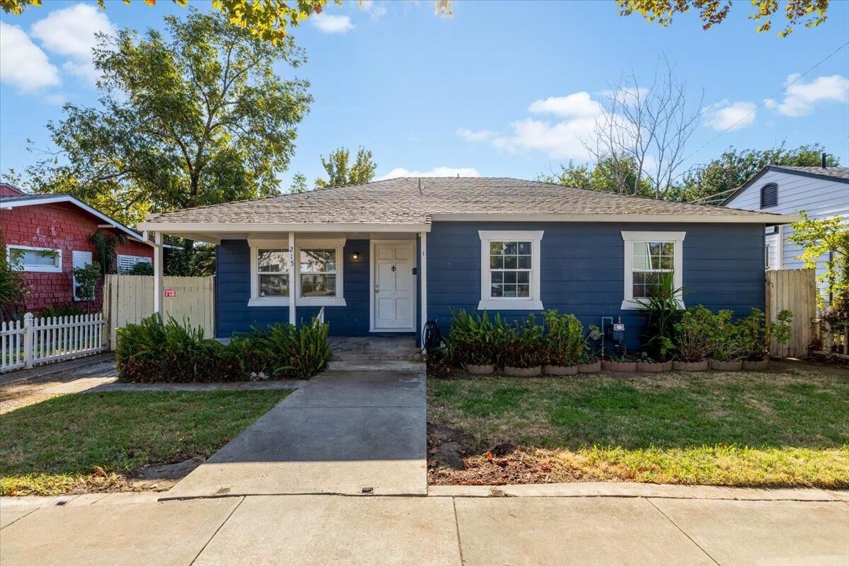 Property Photo: 215 High Street CA 95678