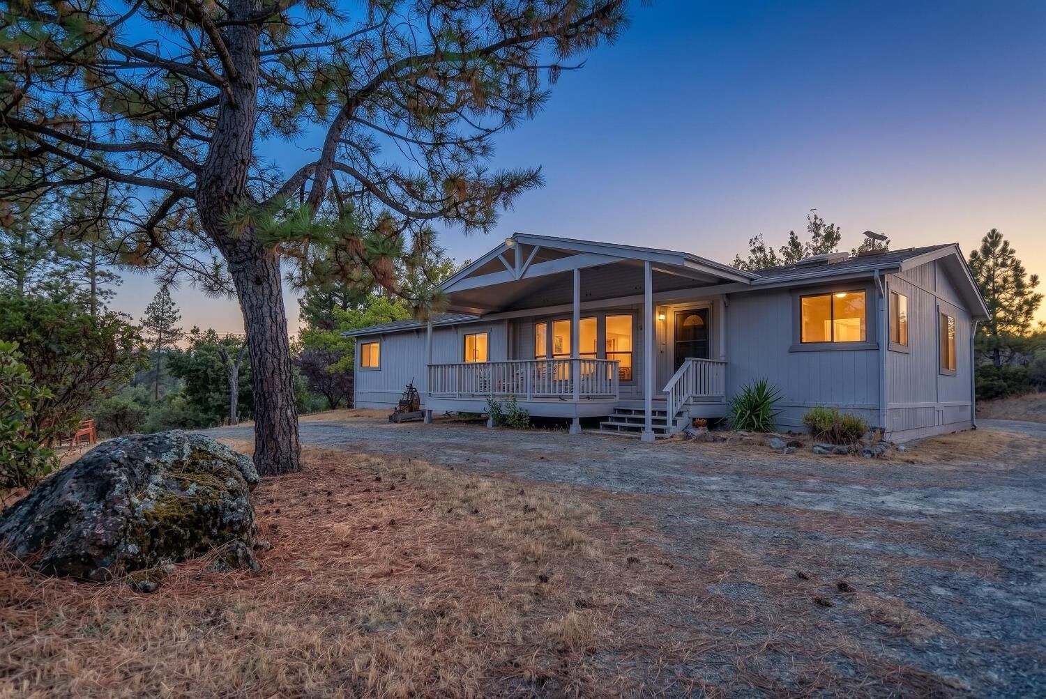 Property Photo:  14526 McCourtney Road  CA 95949 
