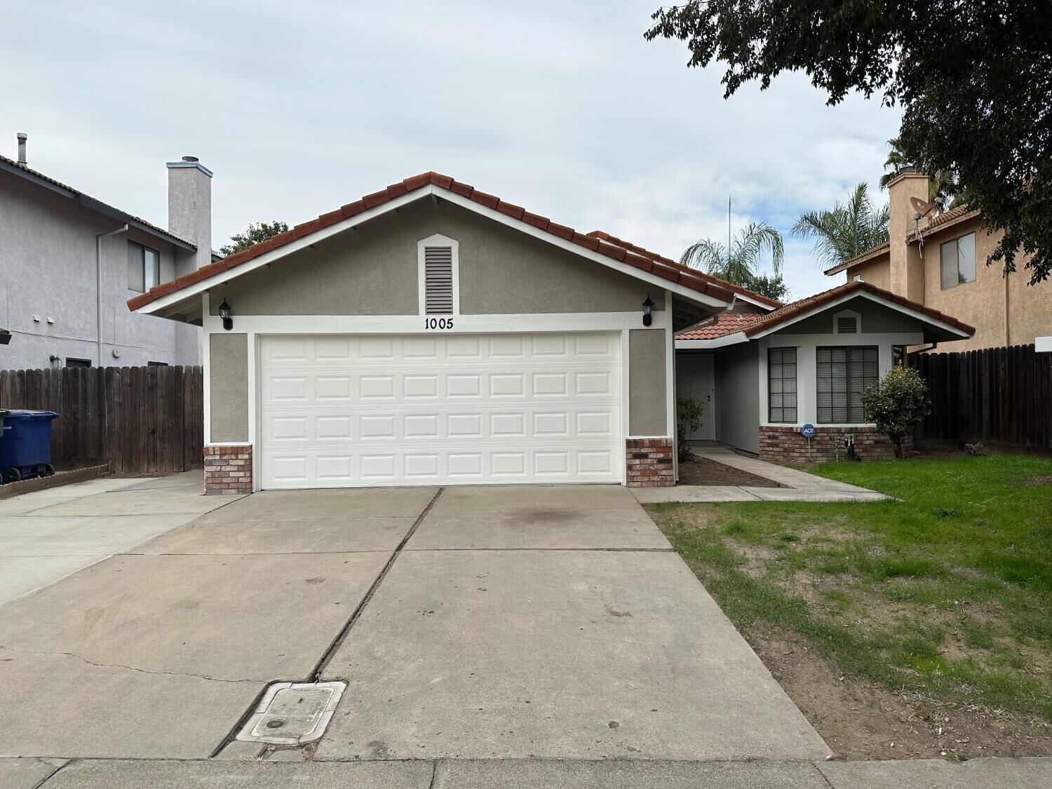 Property Photo:  1005 Vindel Lane  CA 95350 