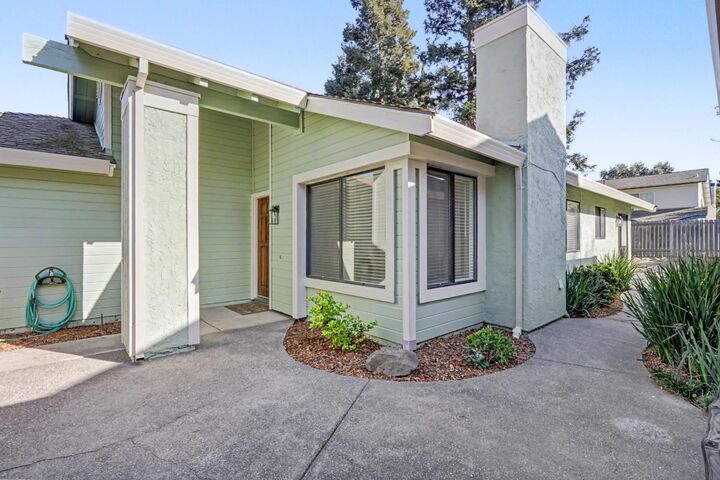 Property Photo:  466 De Mar Drive  CA 95831 