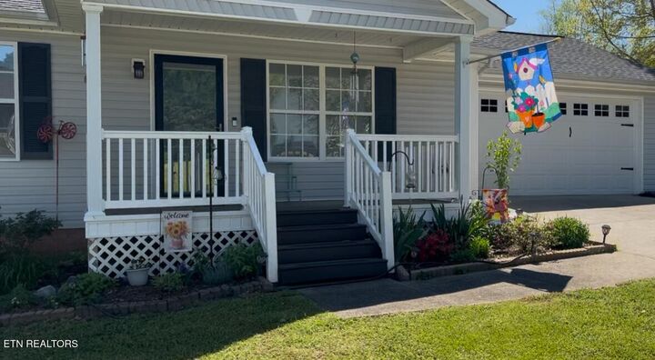 Property Photo: 103 Savannah Cove TN 37307