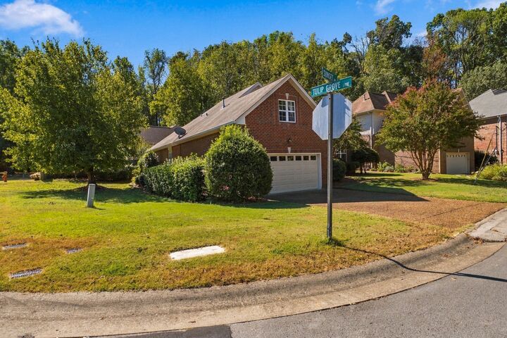 Property Photo:  4952 Tulip Grove Ln  TN 37076 